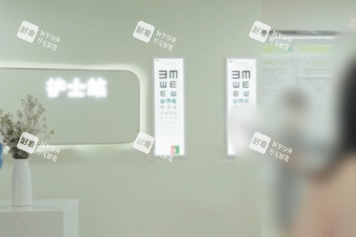 杭州檸盟眼科醫(yī)院驗(yàn)光區(qū) 杭州檸盟眼科醫(yī)院驗(yàn)光區(qū)