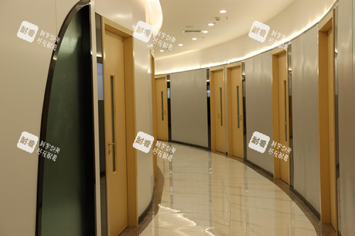 成都軍大整形內(nèi)部過(guò)道環(huán)境