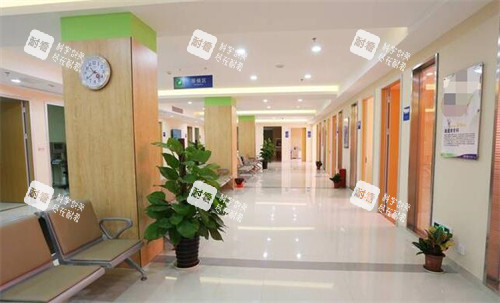 贛州愛爾眼科醫(yī)院大廳展示 贛州愛爾眼科醫(yī)院大廳展示