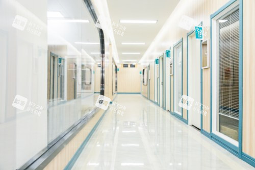 石家莊復明眼科醫(yī)院走廊 石家莊復明眼科醫(yī)院走廊