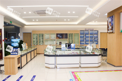 宜春愛爾眼科醫(yī)院配鏡區(qū) 宜春愛爾眼科醫(yī)院配鏡區(qū)